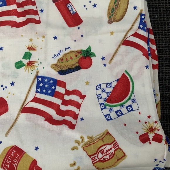 Vintage Daisy‎ Kingdom Summer 4th July Patti's Picnic Apple Pie 3+ Yds - Picture 3 of 5